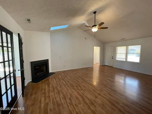 $2,300 | 347 Chattooga Place, Wilmington, NC 28412