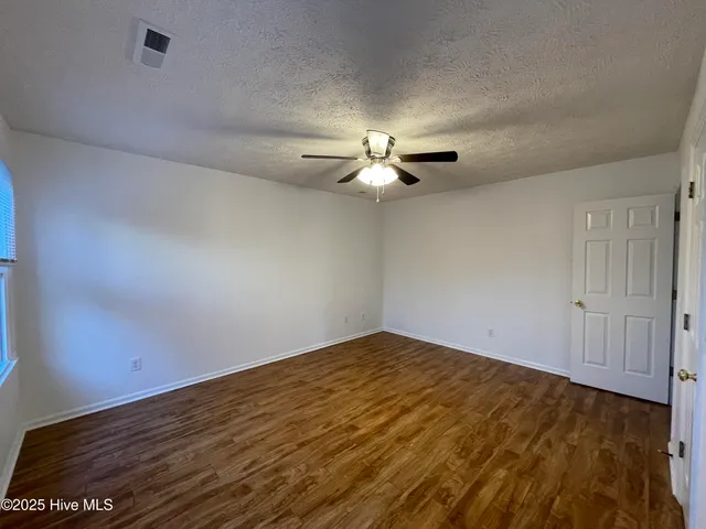 $2,300 | 347 Chattooga Place, Wilmington, NC 28412