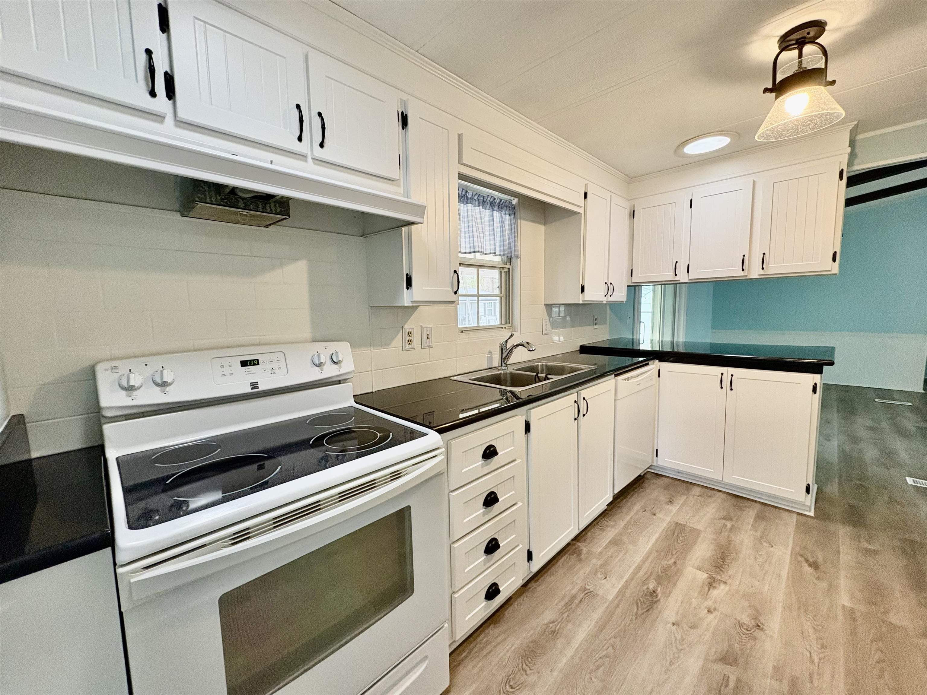 825 Richmond Trail Murrells Inlet, SC 29576 - Photo 5 of 19