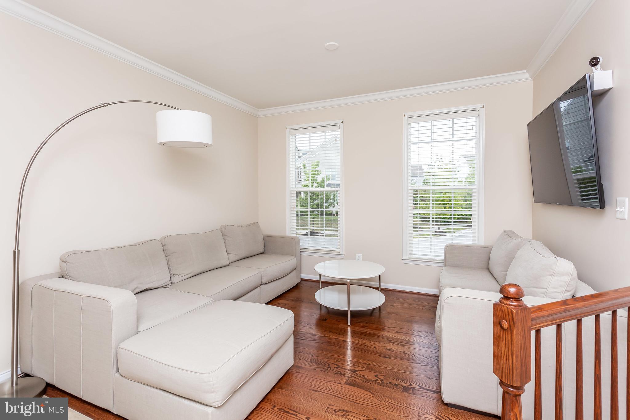 2305 Winterwood Road Baltimore, MD 21209 - Photo 5 of 46 Gallery Image 5