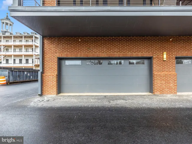 a view of a garage