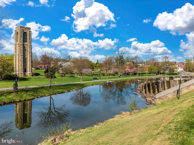 $3,200 | 210 East 2nd Street, Unit 202, Frederick, MD 21701