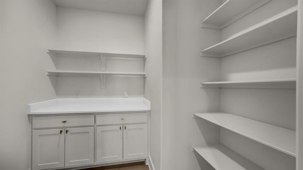 225 Jefferson Way Weatherford, TX 76088 - Photo 15 of 35