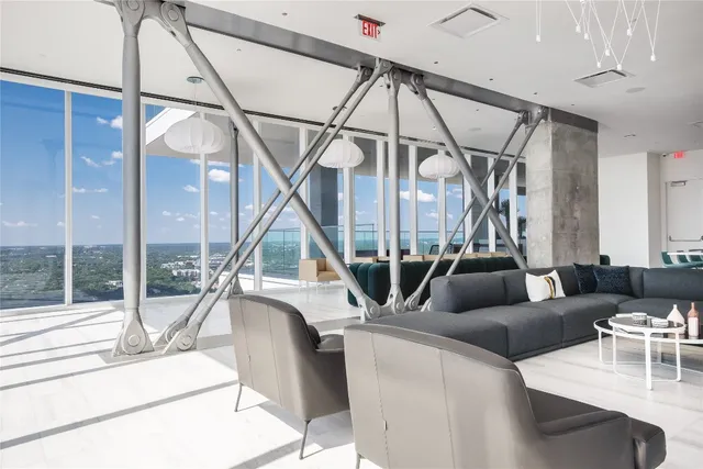 $4,200 | 301 West Avenue, Unit 3506, Austin, TX 78701