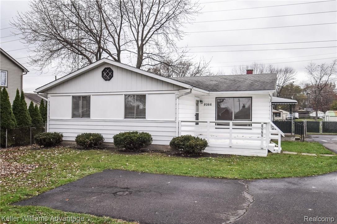 8066 Pardee Road Taylor, MI 48180 - Photo 1 of 31 DSC_0304.jpg