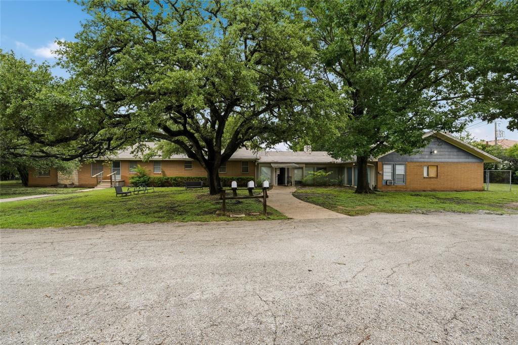 2323 North 39th Street Waco, TX 76708 - Photo 1 of 9