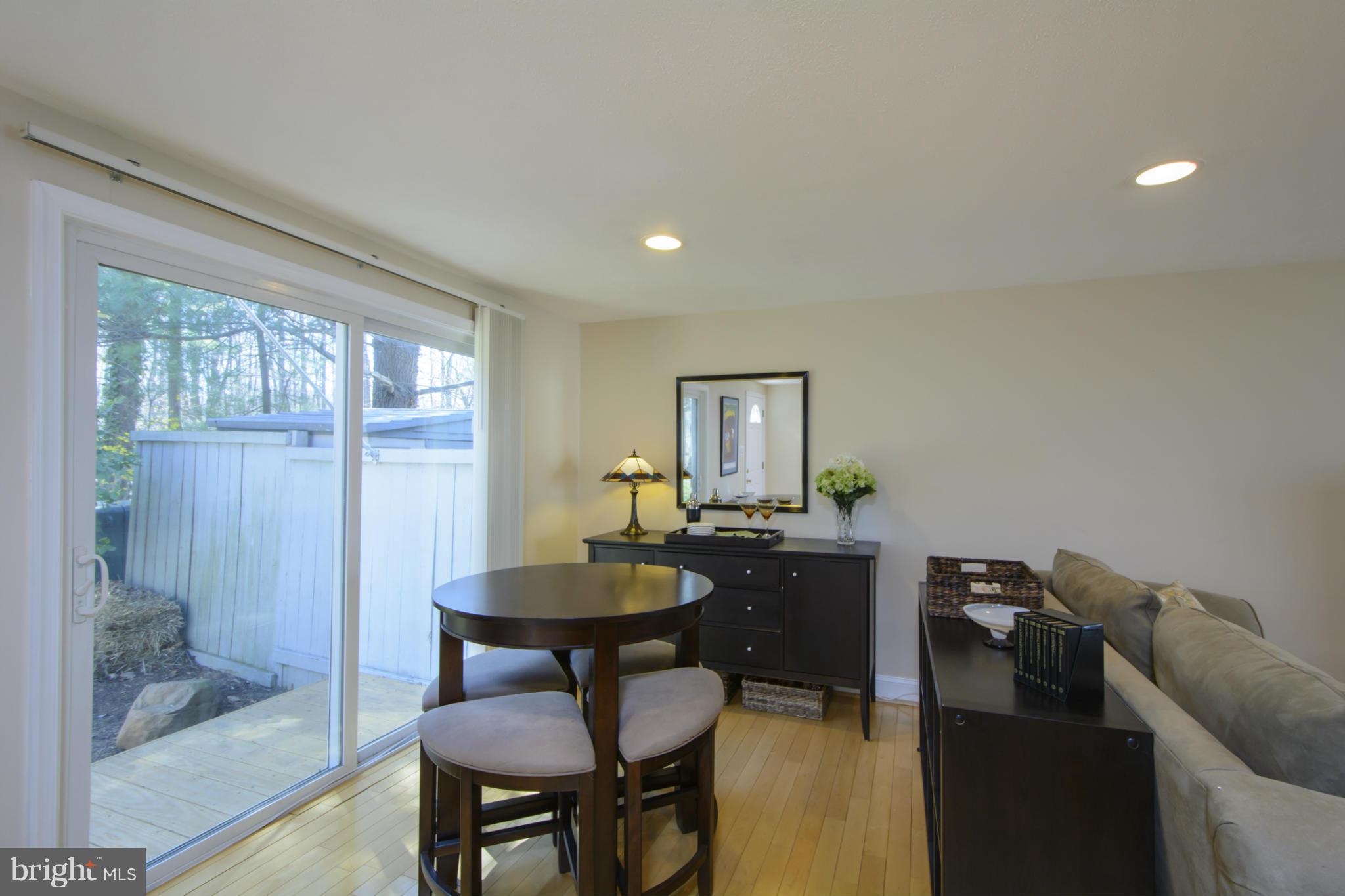 12257 Turkey Wing Court Reston, VA 20191 - Photo 4 of 27 Dining Room