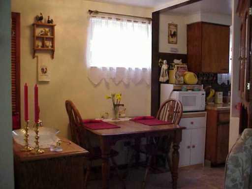 4613 East Willock Road Whitehall, PA 15227 - Photo 4 of 8 Gallery Image 4