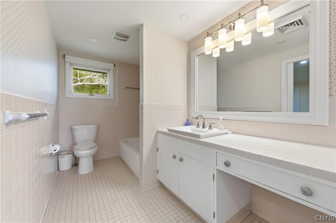 2089 Spring Street Hamilton, NY 13346 - Photo 21 of 38 Guest bathroom
