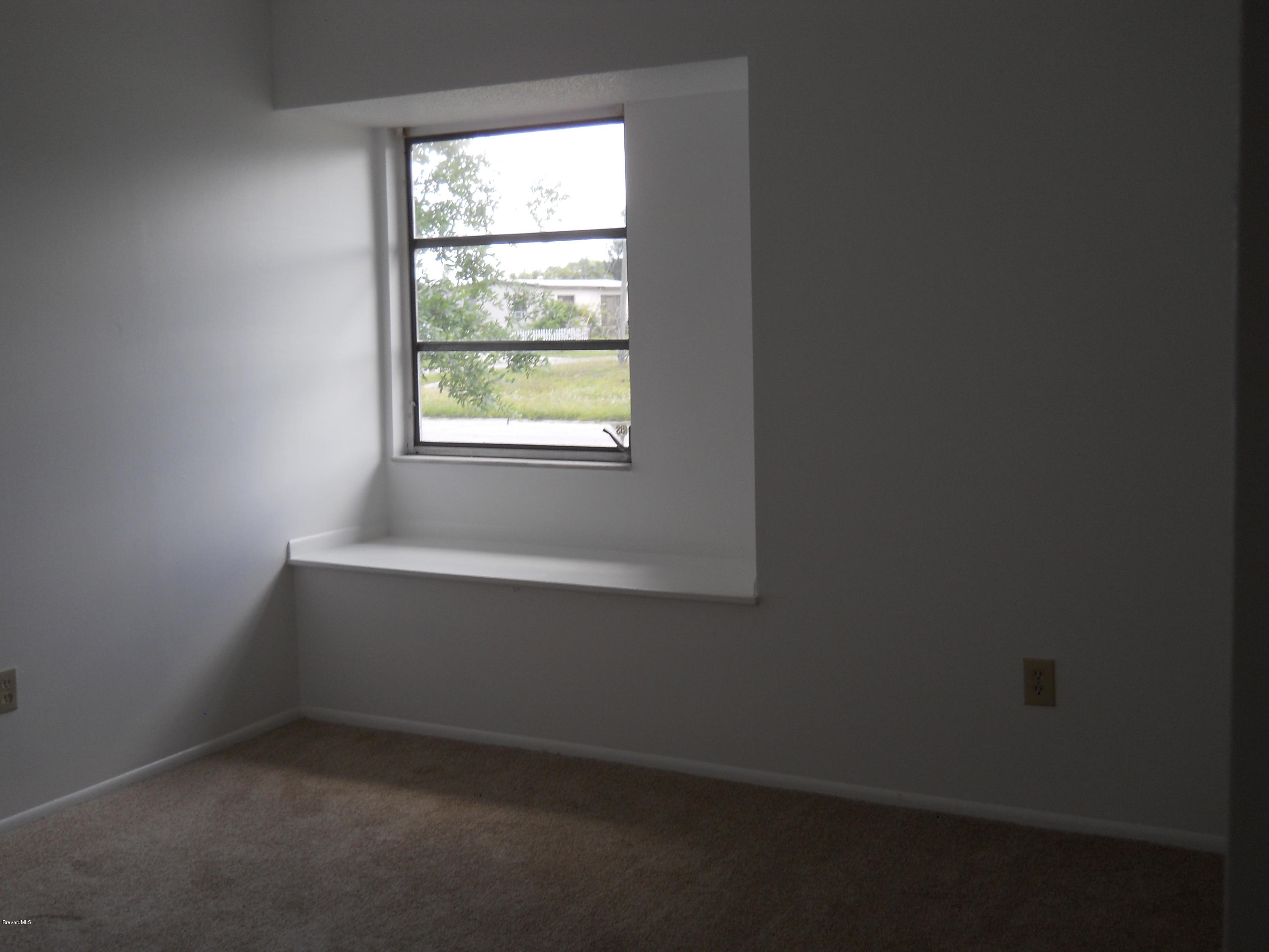 907 Darwin Lane Northeast Palm Bay, FL 32905 - Photo 12 of 16 DSCN1043