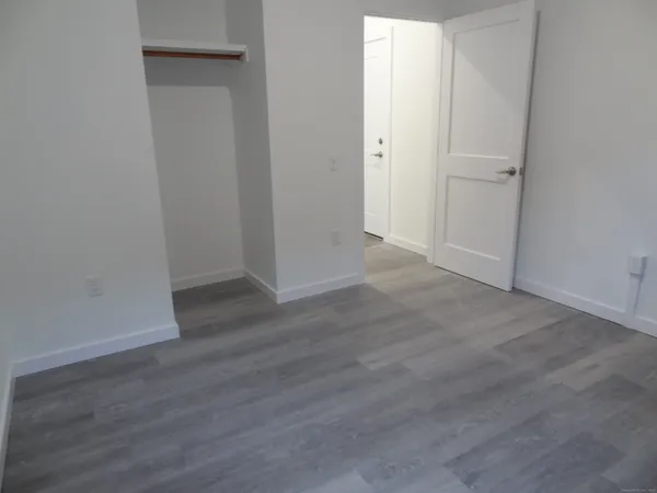 $1,895 | 2806 Fairfield Avenue, Unit 302, Bridgeport, CT 06605