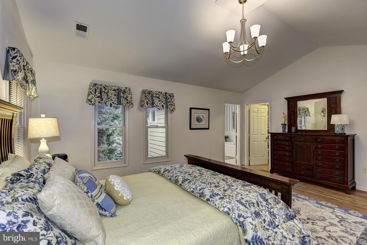 10007 Leafy Avenue Silver Spring, MD 20910 - Photo 21 of 28 Bedroom (Master)