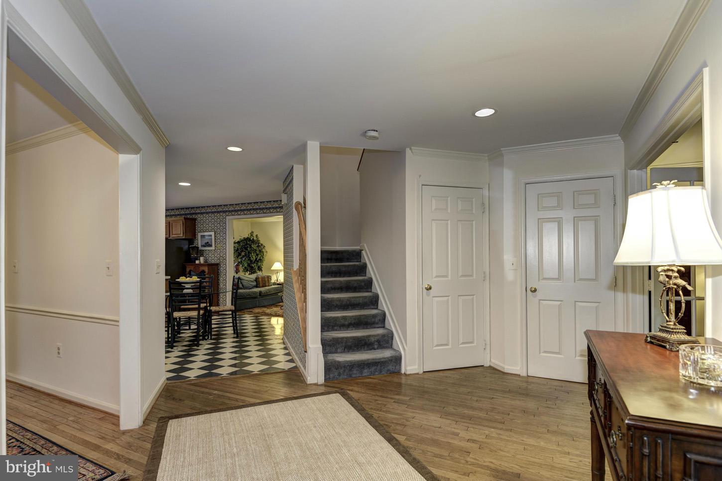 10007 Leafy Avenue Silver Spring, MD 20910 - Photo 5 of 28 Foyer Entry