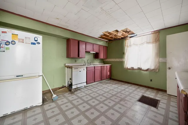 $39,000 | 1123 East 6th Avenue, Monmouth, IL 61462