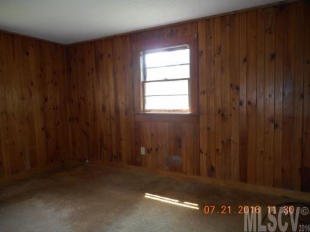 217 Lakeside Loop Hickory, NC 28601 - Photo 3 of 14 Gallery Image 3