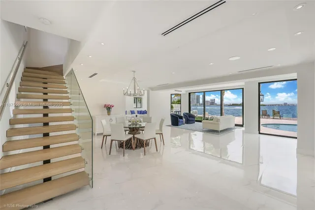 a view of entryway and livingroom