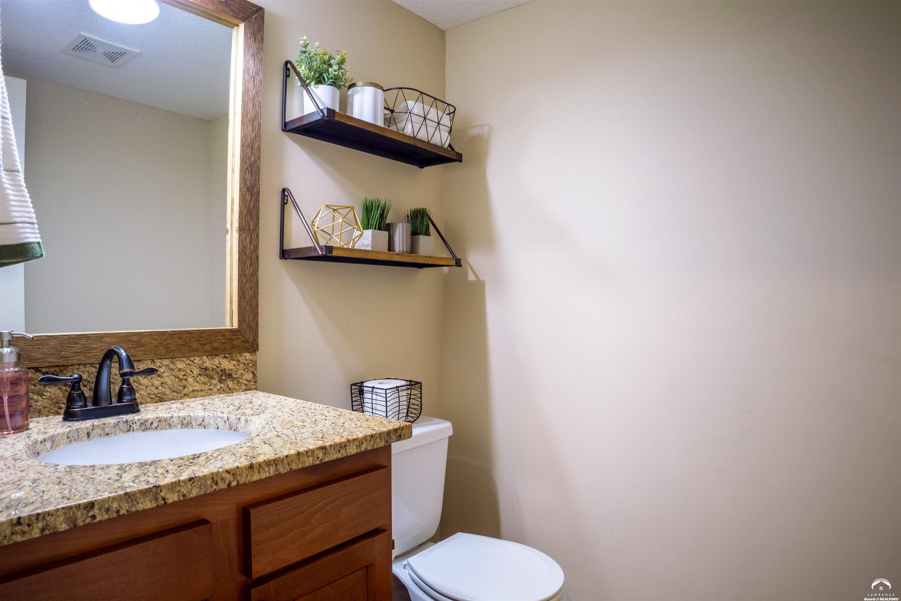 804 West 30th Street Lawrence, KS 66046 - Photo 12 of 28