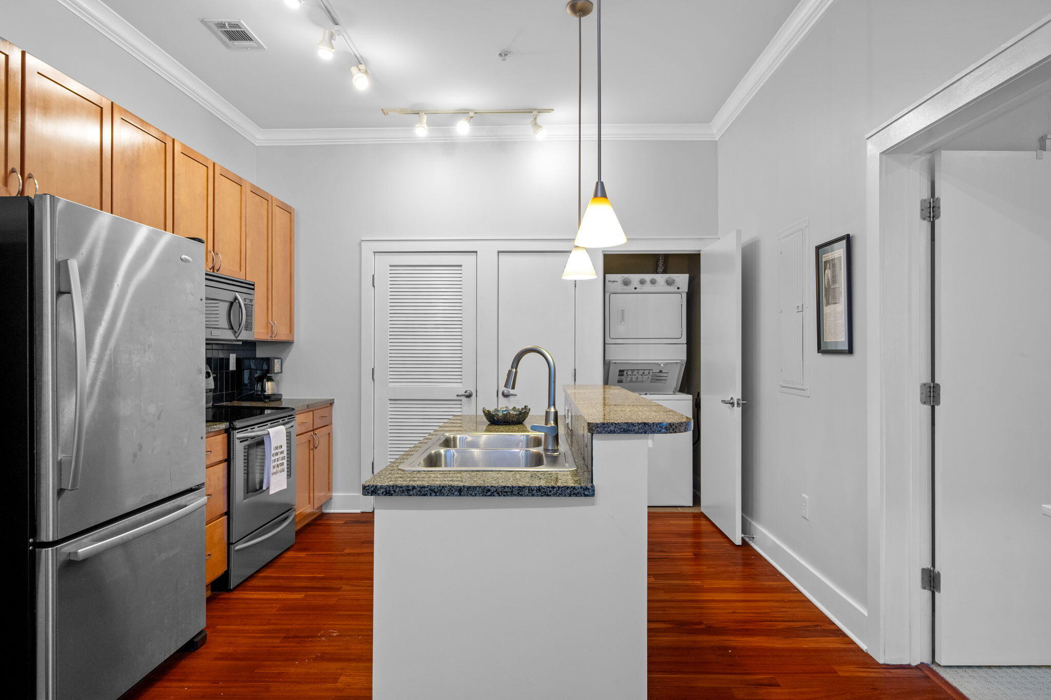 129 Walnut Street, Unit 303 Chattanooga, TN 37403 - Photo 11 of 37 129 Walnut Street, Unit 303