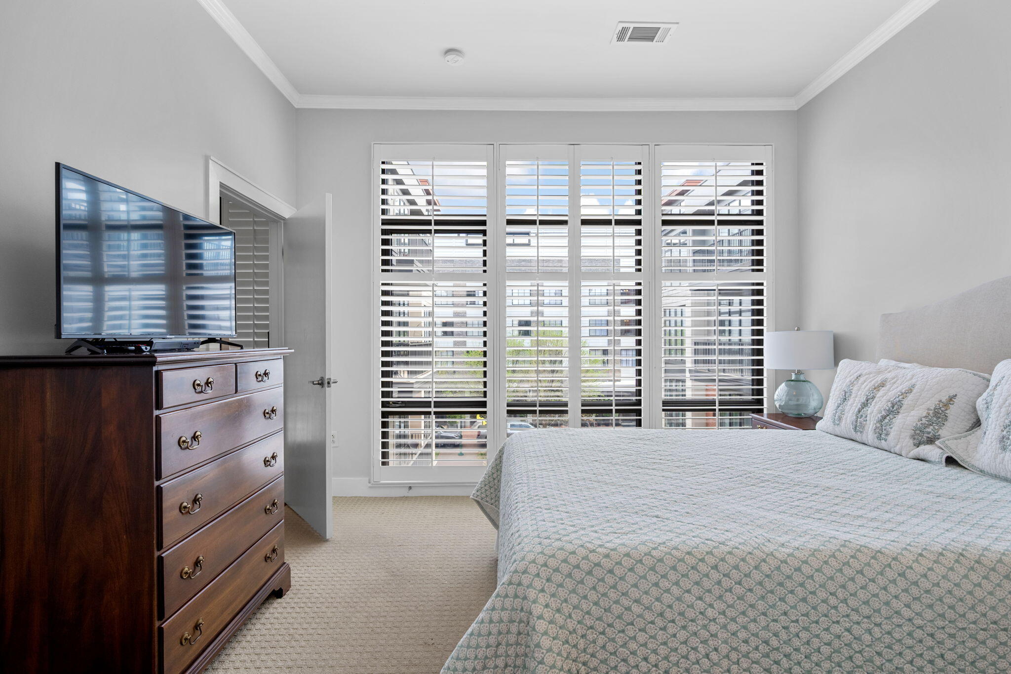 129 Walnut Street, Unit 303 Chattanooga, TN 37403 - Photo 14 of 37 129 Walnut Street, Unit 303