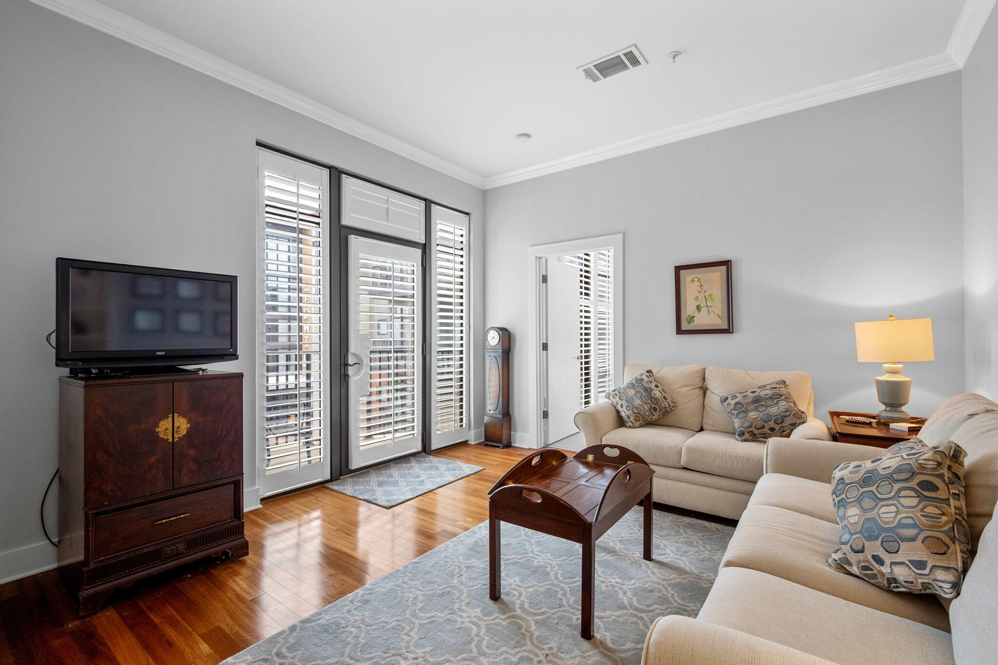 129 Walnut Street, Unit 303 Chattanooga, TN 37403 - Photo 4 of 37 129 Walnut Street, Unit 303