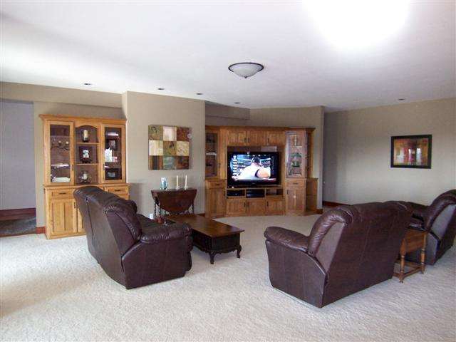 5201 Broadway Road Groveland, IL 61535 - Photo 6 of 15 Gallery Image 6