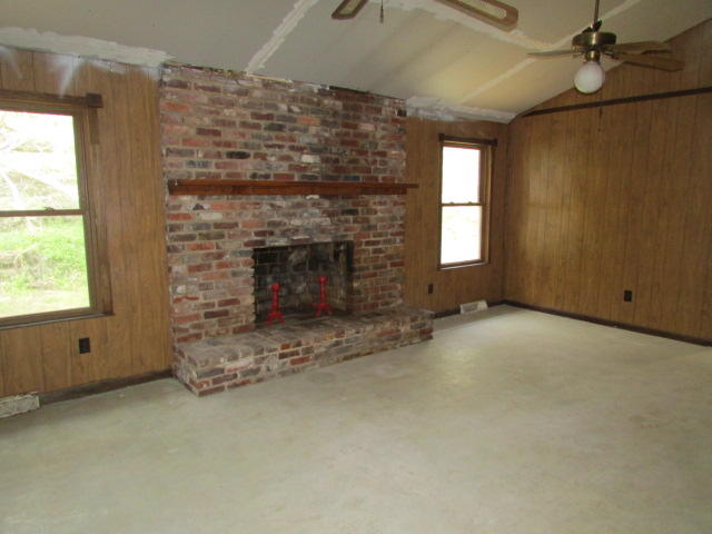 246 Gum Hollow Road Oak Ridge, TN 37830 - Photo 3 of 7 Family Room