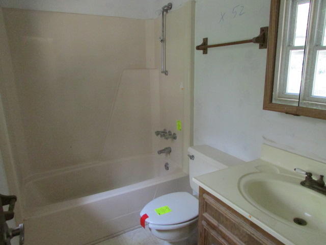 246 Gum Hollow Road Oak Ridge, TN 37830 - Photo 7 of 7 Bath 2