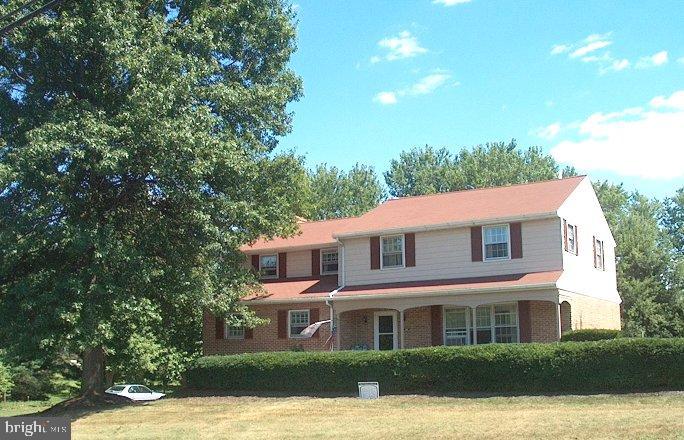 268 Akron Road Ephrata, PA 17522 - Photo 1 of 14 Gallery Image 1