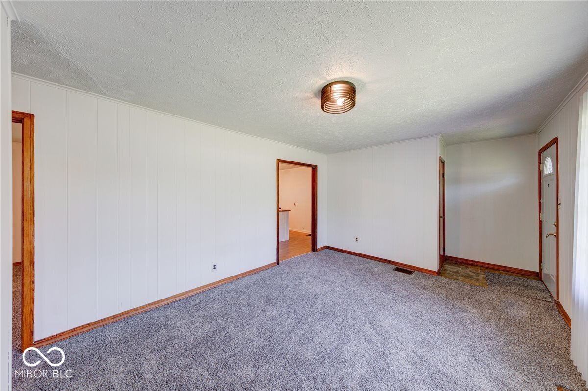 249 West County Line Road Greenwood, IN 46142 - Photo 7 of 28