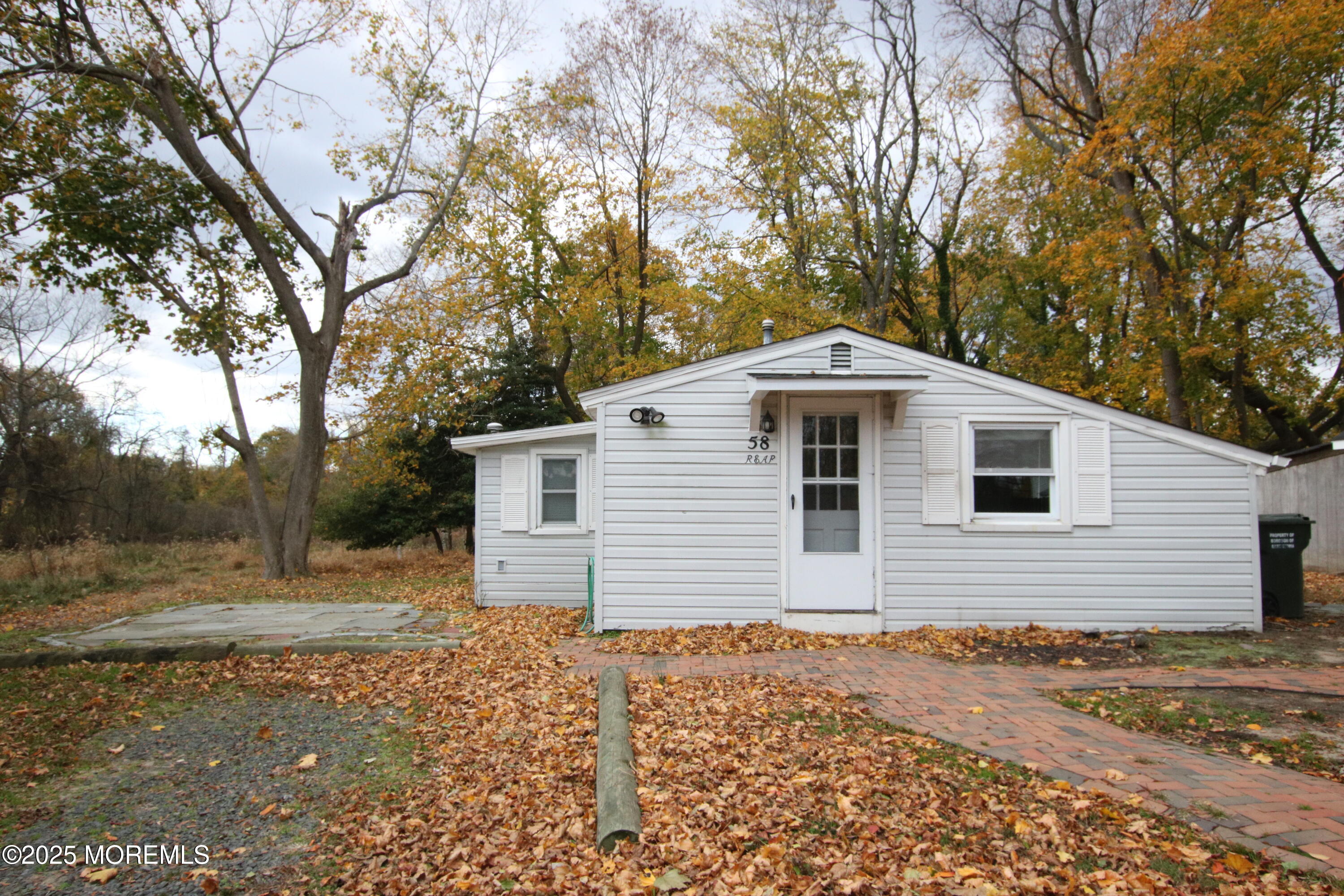 58 Monmouth Road Eatontown, NJ 07724 - Photo 7 of 32 Back House