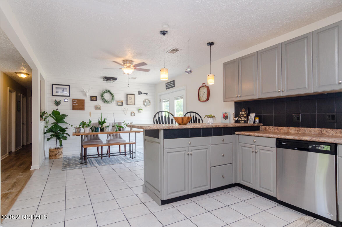 209 Burbank Road Wilmington, NC 28412 - Photo 10 of 23 Burbank-10