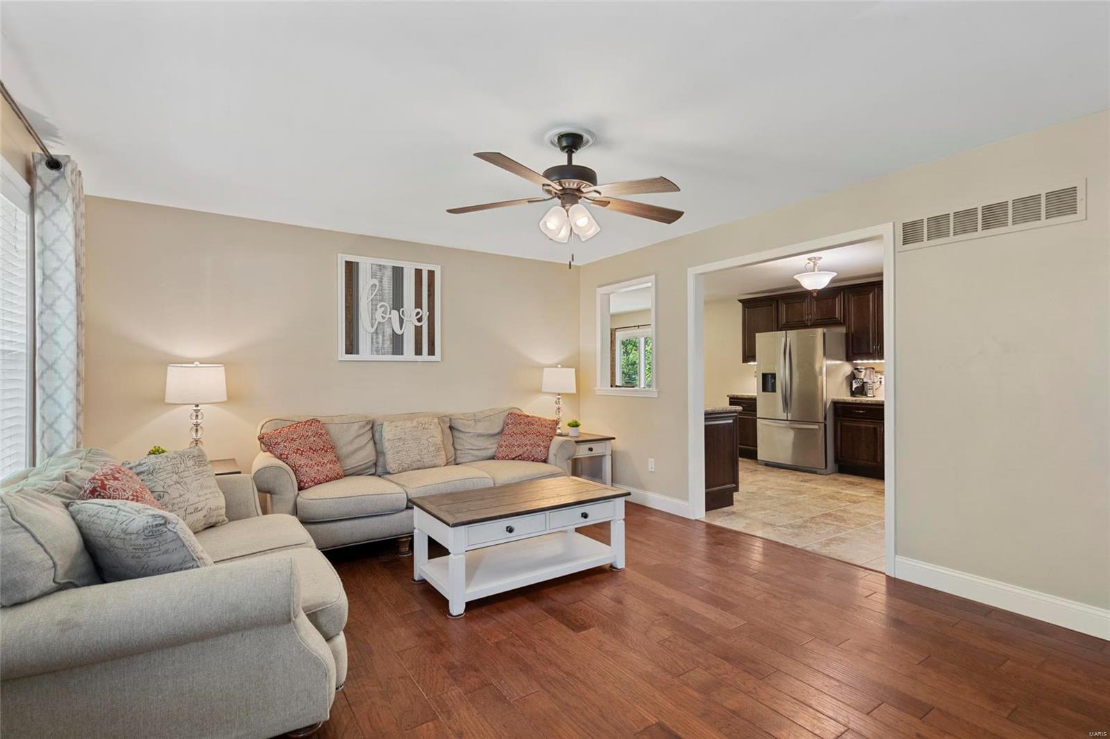 14 Roland Lane St. Peters, MO 63376 - Photo 3 of 19 Gallery Image 3