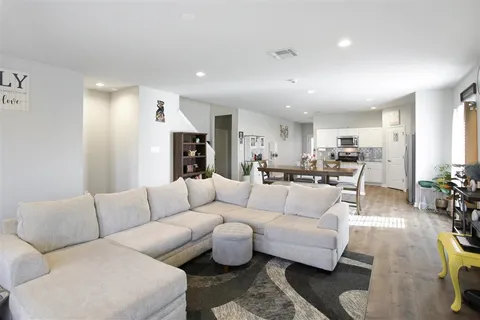 $295,000 | 2203 South Savannah Lakes, Lake Charles, LA 70607