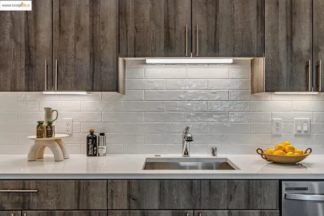 $410,000 | 2400 Adeline Street, Unit 303, Oakland, CA 94607