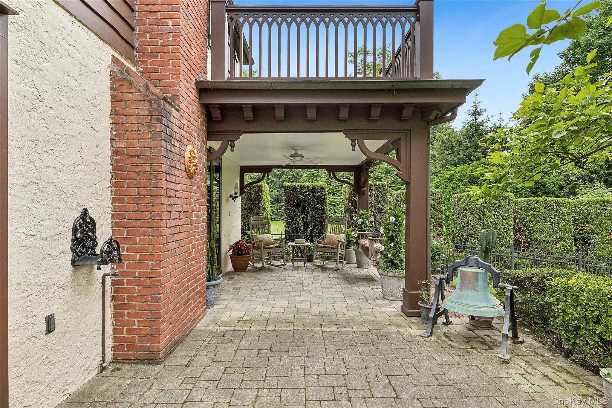 84 Luquer Road Manhasset, NY 11030 - Photo 21 of 30