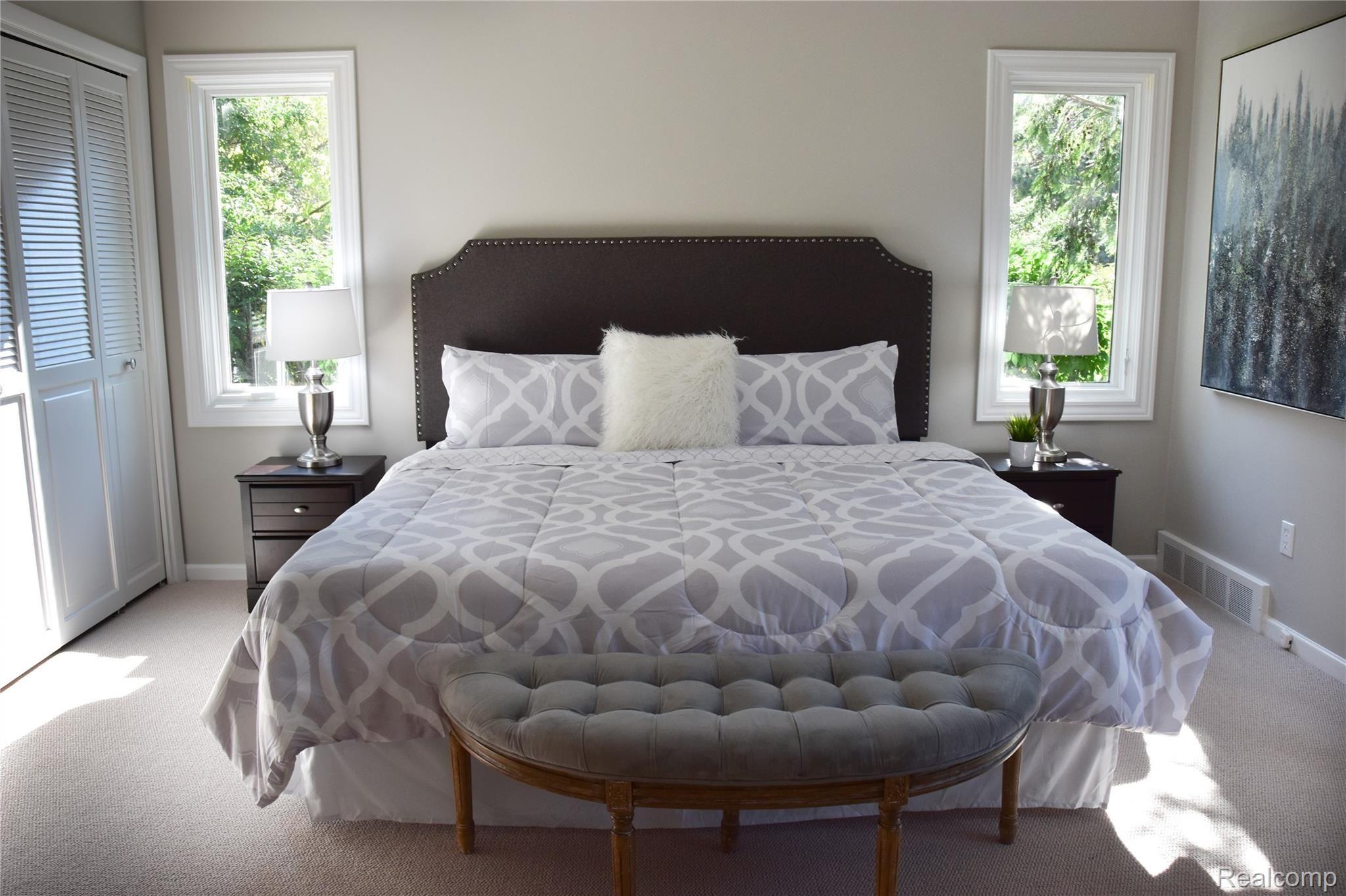 1580 Tottenham Road Bloomfield Hills, MI 48301 - Photo 19 of 48 First floor master sleeping area