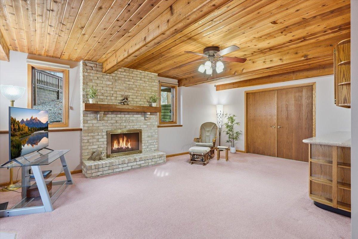 561 Deer Ridge Lane South Maplewood, MN 55119 - Photo 32 of 60