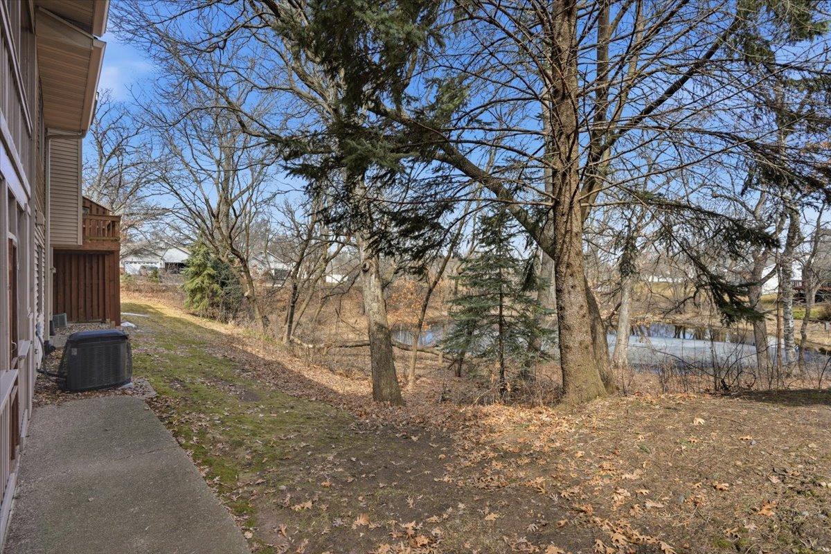 561 Deer Ridge Lane South Maplewood, MN 55119 - Photo 41 of 60