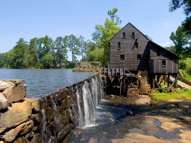 $795,000 | 601 Stokley Vw Drive, Cary, NC 27518