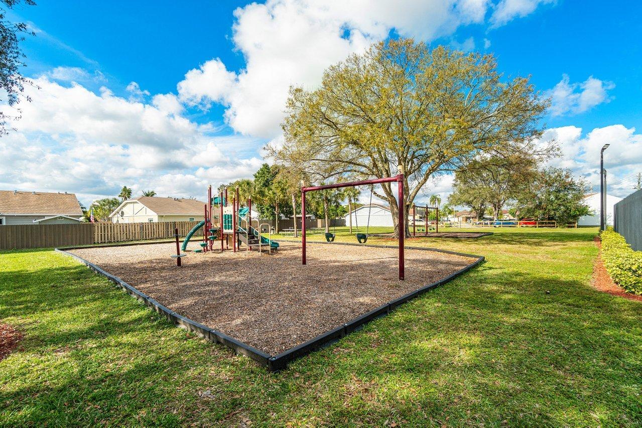22822 Markham Way Boca Raton, FL 33428 - Photo 23 of 24 025-22822MarkhamWay-BocaRaton-FL-33428-S