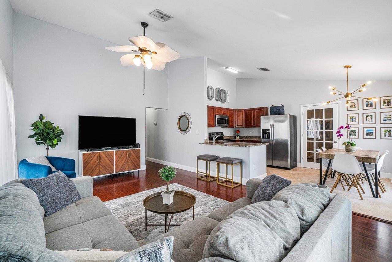 22822 Markham Way Boca Raton, FL 33428 - Photo 9 of 24 007-22822MarkhamWay-BocaRaton-FL-33428-S