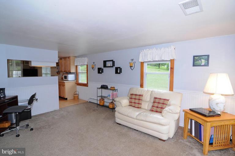 5609 Cullum Road White Marsh, MD 21162 - Photo 4 of 26 Living Room