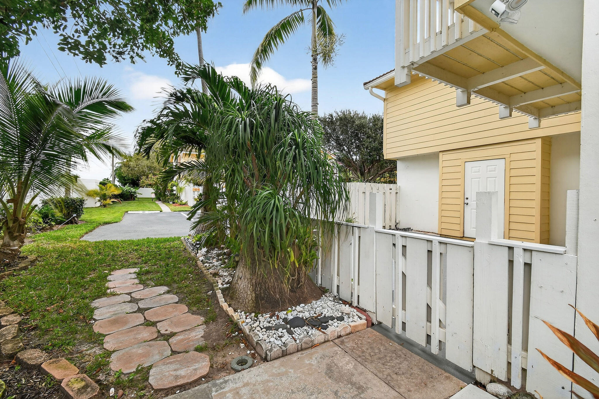 170 Seabreeze Circle Jupiter, FL 33477 - Photo 61 of 72 170SeabreezeCircle(2)