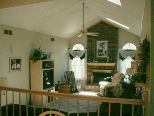 302 Baker School Road Trafford, PA 15085 - Photo 5 of 8 Gallery Image 5