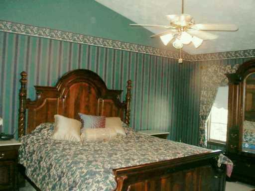 302 Baker School Road Trafford, PA 15085 - Photo 6 of 8 Gallery Image 6