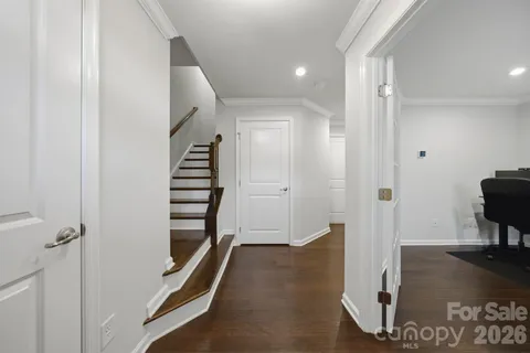 $535,000 | 1221 Queen Lyon Court, Charlotte, NC 28205
