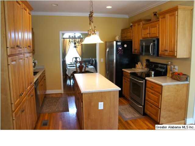 359 Liberty Lane Anniston, AL 36207 - Photo 2 of 32