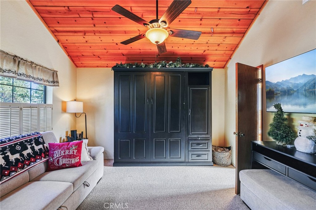 1847 Thrush Road Wrightwood, CA 92397 - Photo 17 of 37