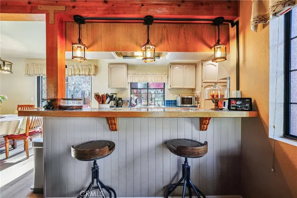 $499,000 | 1847 Thrush Road, Wrightwood, CA 92397