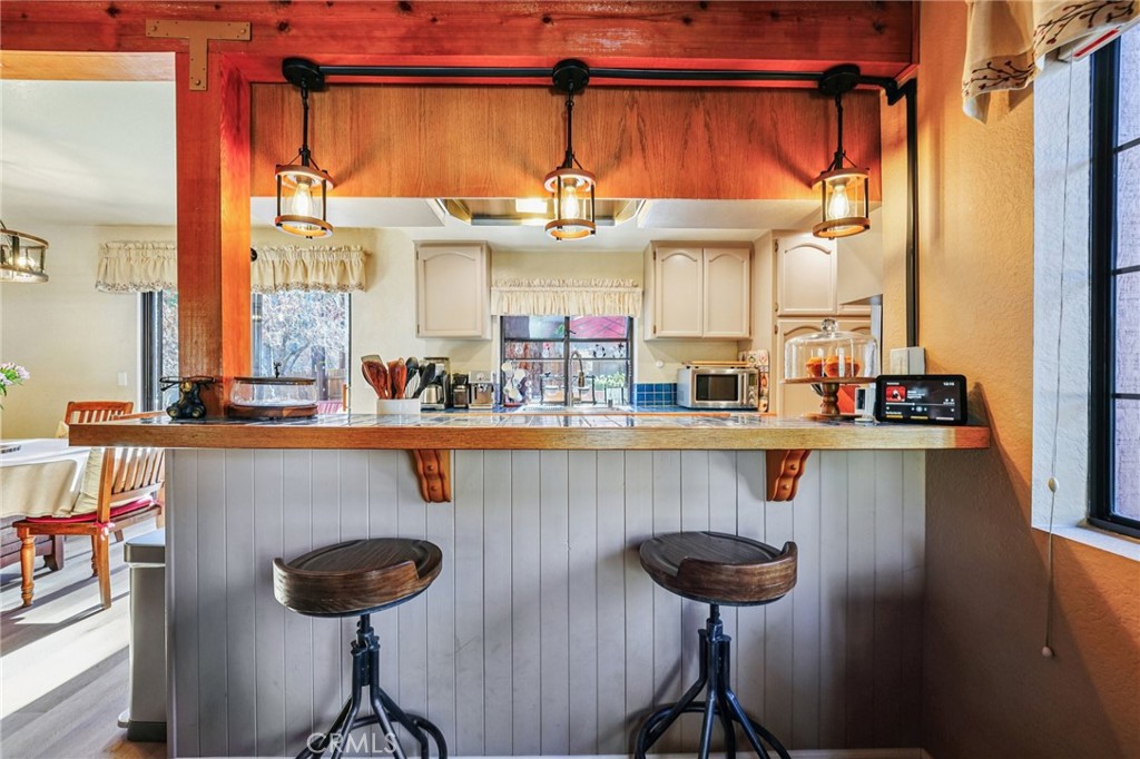 1847 Thrush Road Wrightwood, CA 92397 - Photo 7 of 37